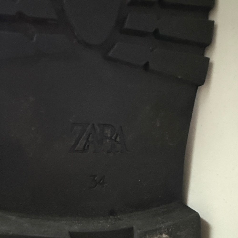 Zara Kids Black Boots - Picture 2 of 3